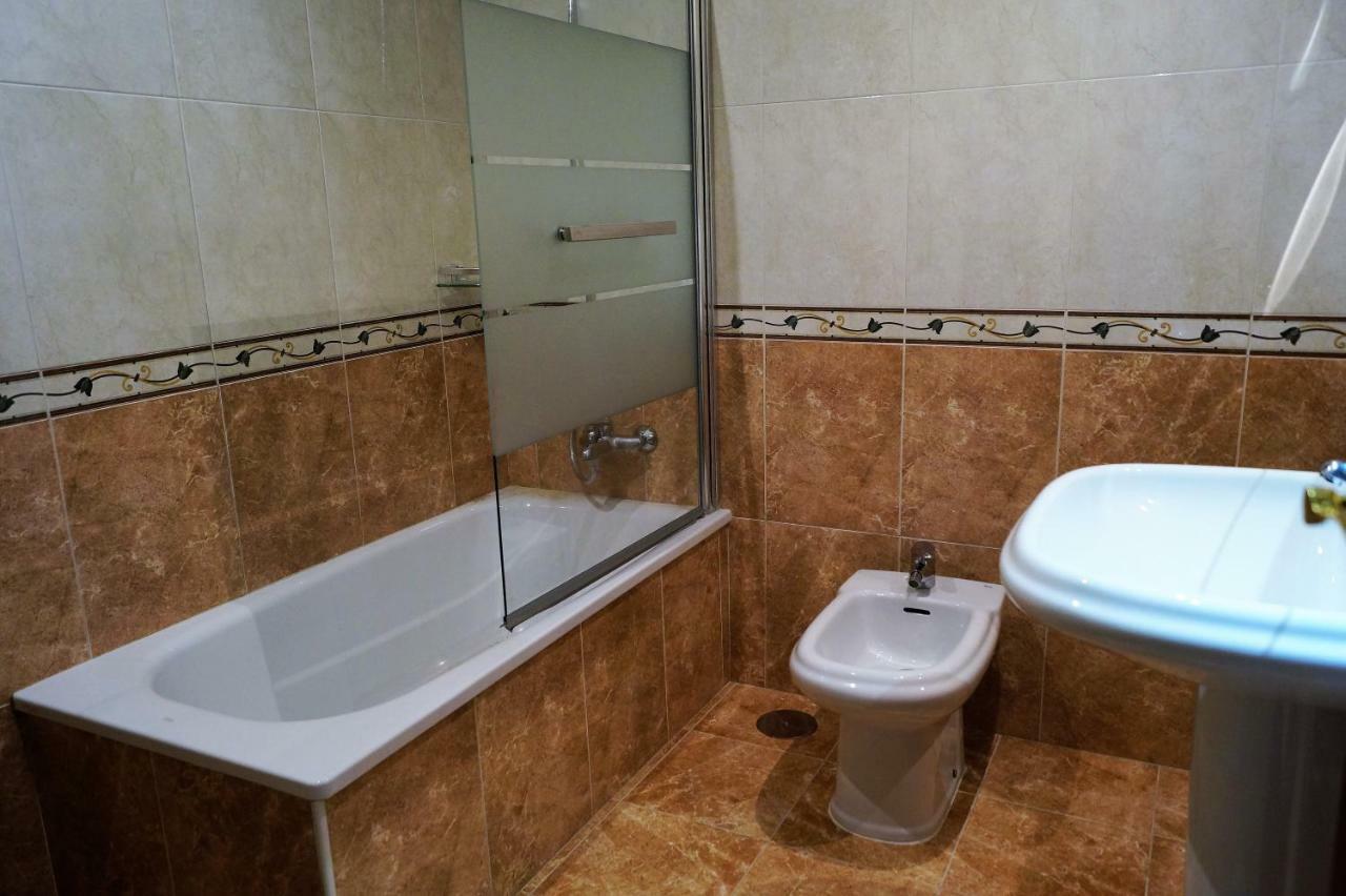 Apartamento Plaza Alfonso XII Malaga Exterior photo